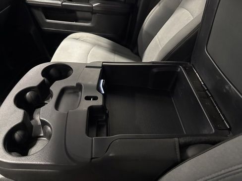 Used 2024 RAM 2500 Big Horn image 28