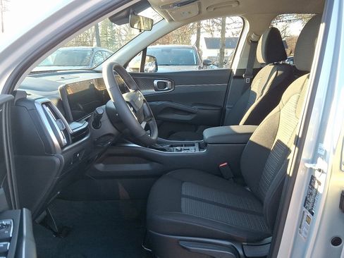 New 2026 Kia Sorento LX FWD image 9
