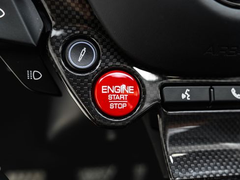 Used 2022 Ferrari 812 GTS RWD image 44