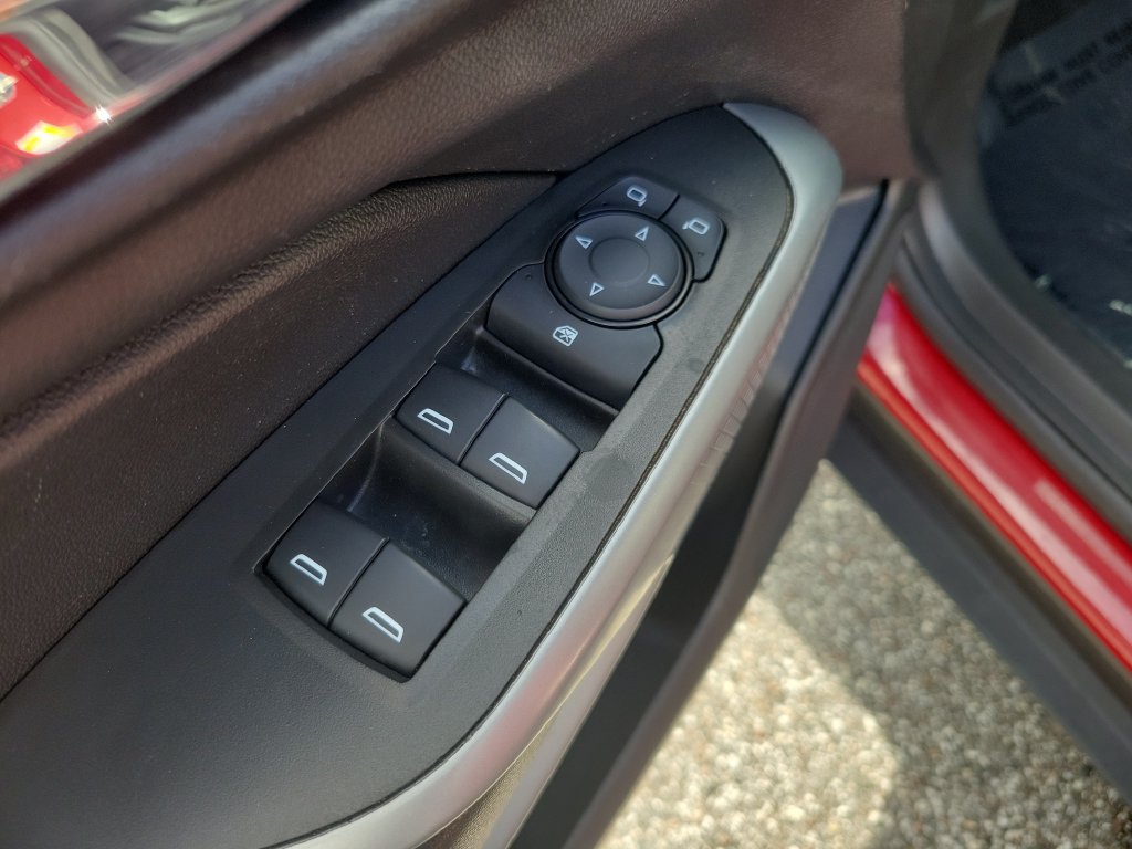Used 2026 Chevrolet Trax LS FWD image 12