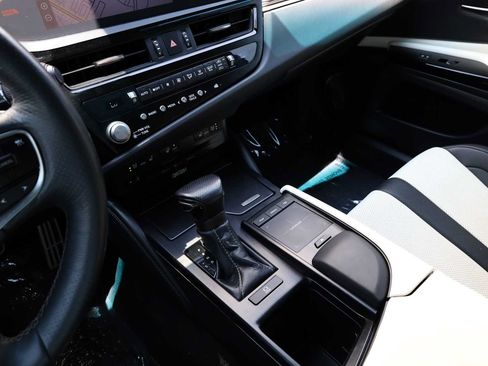 Used 2022 Lexus ES 350 F Sport FWD image 16