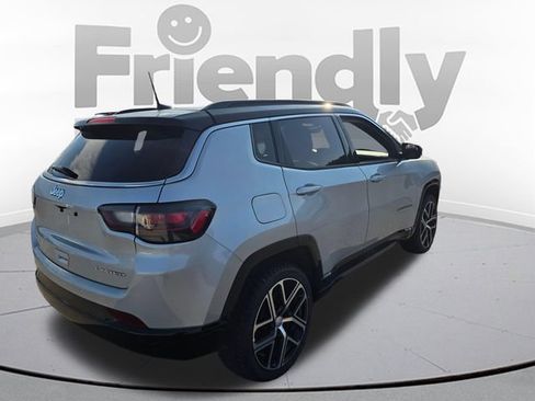 Used 2024 Jeep Compass Limited w/ Elite Group AWD/4WD image 5