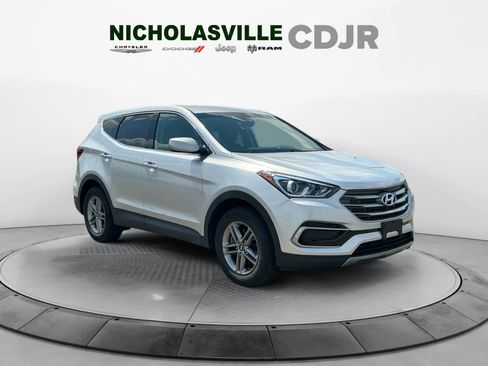 Used 2017 Hyundai Santa Fe Sport w/ Cargo Package FWD image 7