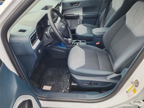 New 2025 Ford Maverick XLT w/ XLT Luxury Package image 17