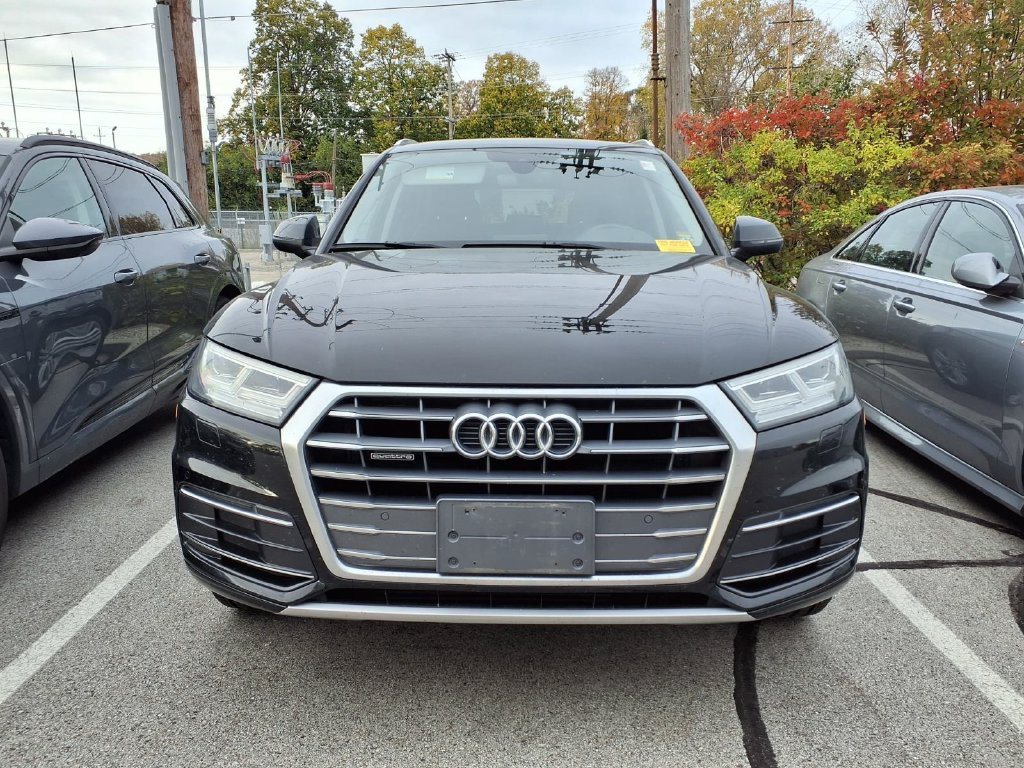 Used 2018 Audi Q5 2.0T Premium Plus w/ Premium Plus Package AWD/4WD image 2