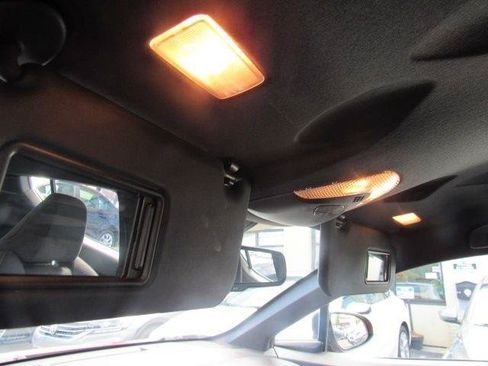Used 2018 Toyota C-HR XLE FWD image 40