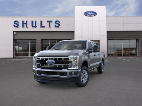 New 2026 Ford F350 XLT image 2