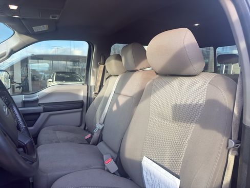 Used 2017 Ford F150 XLT w/ Equipment Group 302A Luxury image 8