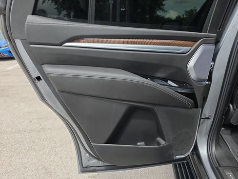 Used 2025 Cadillac Escalade Sport Platinum w/ LPO, ONYX Package RWD image 33