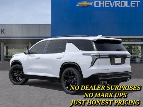 New 2026 Chevrolet Traverse RS image 3