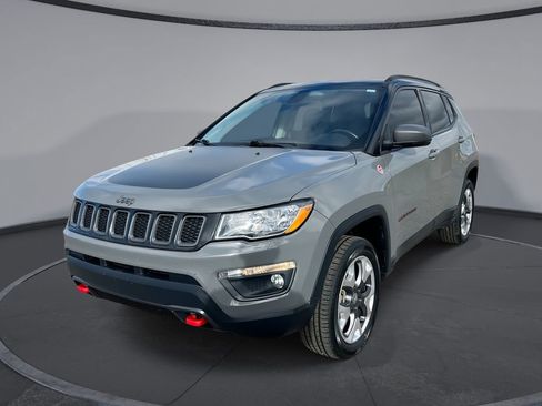 Used 2020 Jeep Compass Trailhawk image 1