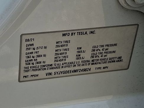 Used 2021 Tesla Model Y Long Range AWD/4WD image 28