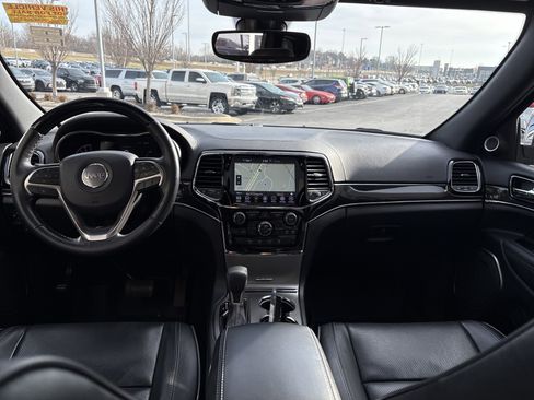 Used 2021 Jeep Grand Cherokee Overland image 29