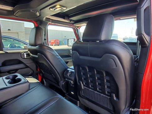 Used 2023 Jeep Wrangler Unlimited Rubicon 4xe w/ Steel Bumper Group image 28