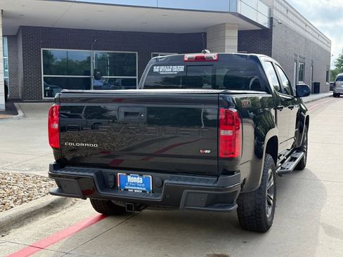 Used 2022 Chevrolet Colorado Z71 AWD/4WD image 6