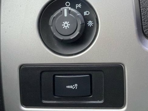 Used 2014 Ford F150 Raptor w/ Equipment Group 801A Luxury image 24