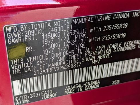 Used 2023 Toyota RAV4 XLE Premium image 15