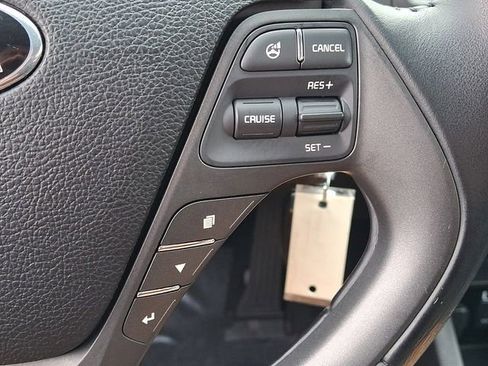 Used 2014 Kia Forte EX image 27