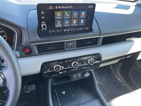 New 2025 Honda Pilot EX-L image 18