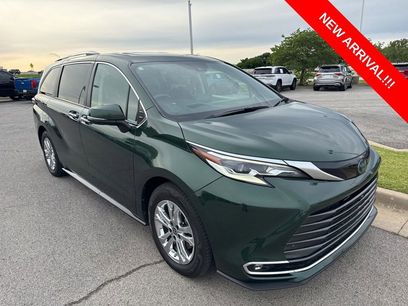 Used 2023 Toyota Sienna Platinum