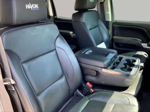 Used 2018 Chevrolet Silverado 1500 LT w/ Texas Edition AWD/4WD image 9