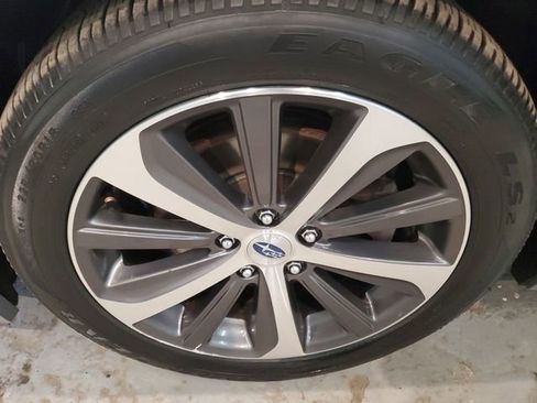 Used 2017 Subaru Legacy 3.6R Limited image 28