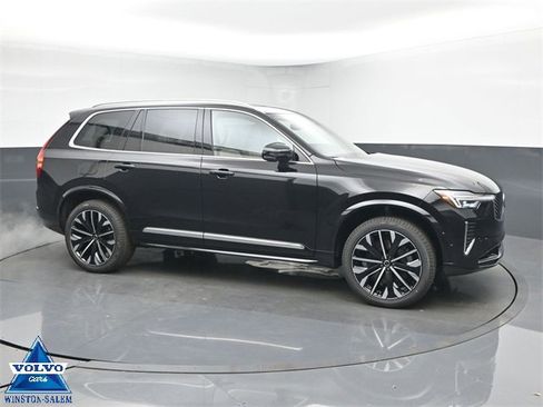 New 2026 Volvo XC90 T8 Plus image 1