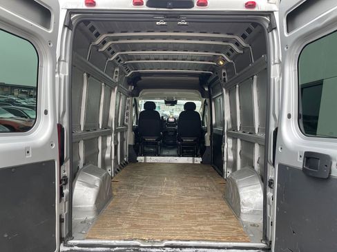 Used 2022 RAM ProMaster 2500 image 21