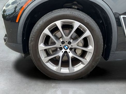Used 2023 BMW X5 xDrive40i w/ Premium Package image 31