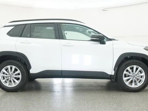 New 2026 Toyota Corolla Cross LE image 27