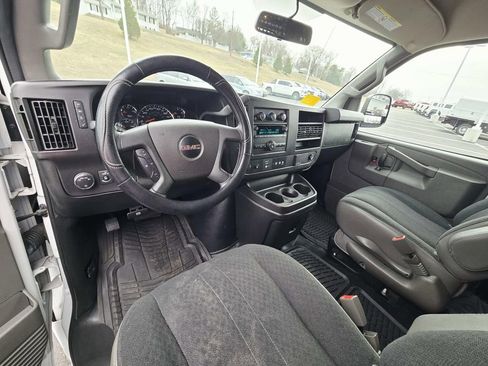 Used 2021 GMC Savana 2500 w/ Driver Convenience Package image 10