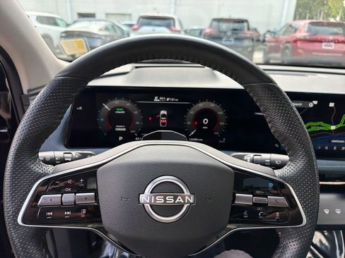 Used 2024 Nissan Ariya AWD image 22