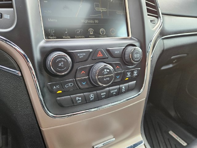 Used 2017 Jeep Grand Cherokee Limited AWD/4WD image 24