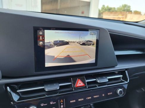 New 2026 Kia Niro LX FWD image 10