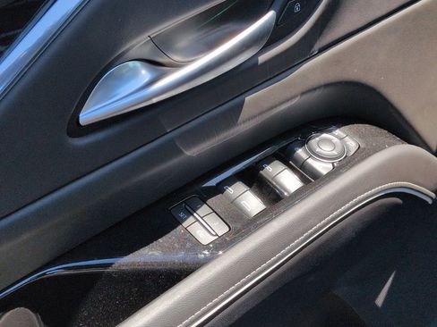 Used 2023 Cadillac Escalade V w/ LPO, ONYX Package image 15