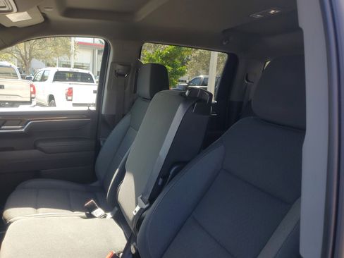 Used 2025 Chevrolet Silverado 1500 LT image 16