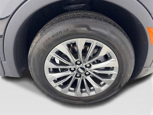 Used 2024 Cadillac XT4 Premium Luxury image 88