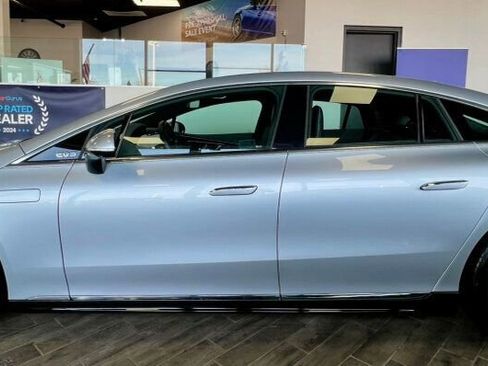 Used 2023 Mercedes-Benz EQS 580 4MATIC Sedan image 2