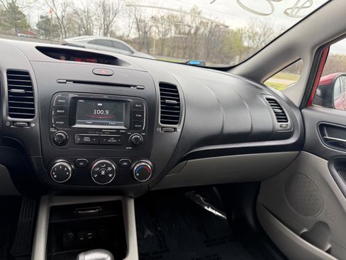 Used 2016 Kia Forte LX w/ LX Popular Package image 11