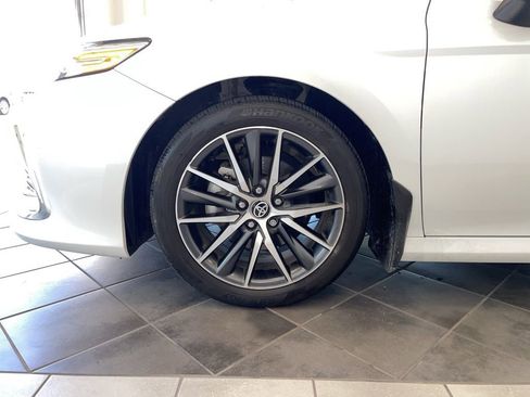 Used 2023 Toyota Camry XLE w/ Navigation Package FWD image 17