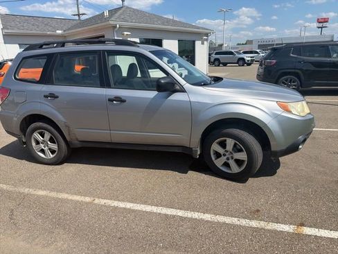 Used 2010 Subaru Forester 2.5X w/ Popular Equipment Group 1A AWD/4WD image 4