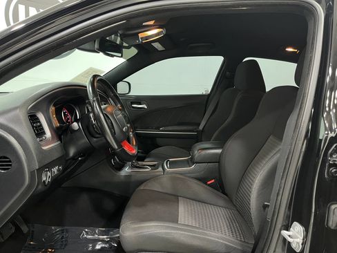 Used 2019 Dodge Charger R/T RWD image 11