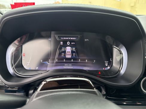 Certified 2025 RAM 1500 Limited image 11