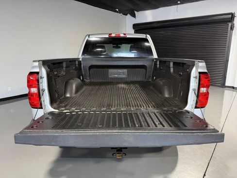 Used 2018 Chevrolet Silverado 1500 LT RWD image 11