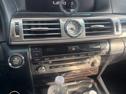 Used 2014 Lexus LS 460 AWD w/ Comfort Package image 9