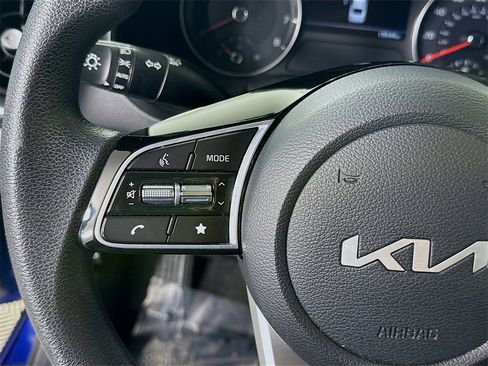 Used 2023 Kia Forte LXS image 19