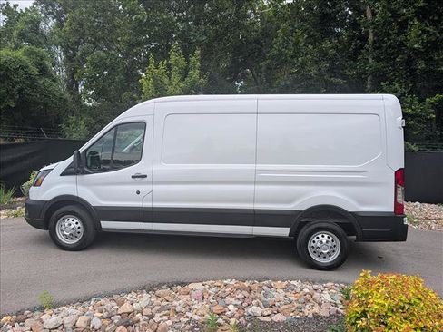 Used 2023 Ford Transit 250 Medium Roof AWD image 2