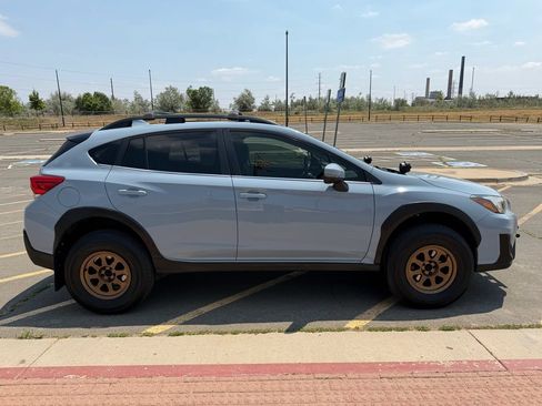 Used 2019 Subaru Crosstrek 2.0i Limited w/ Moonroof Package w/Navigation AWD/4WD image 5