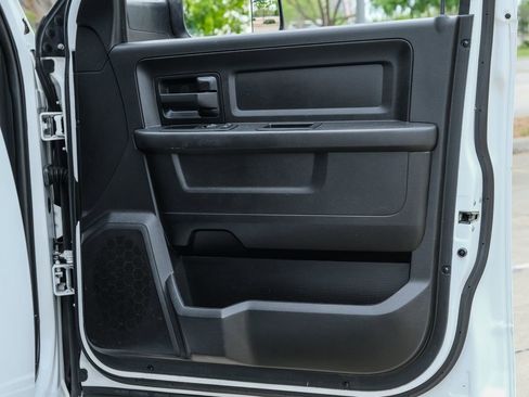 Used 2018 RAM 2500 Tradesman w/ Chrome Appearance Group AWD/4WD image 35