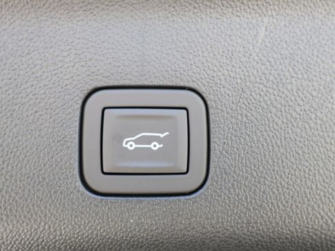 New 2026 Chevrolet Suburban Premier AWD/4WD image 39
